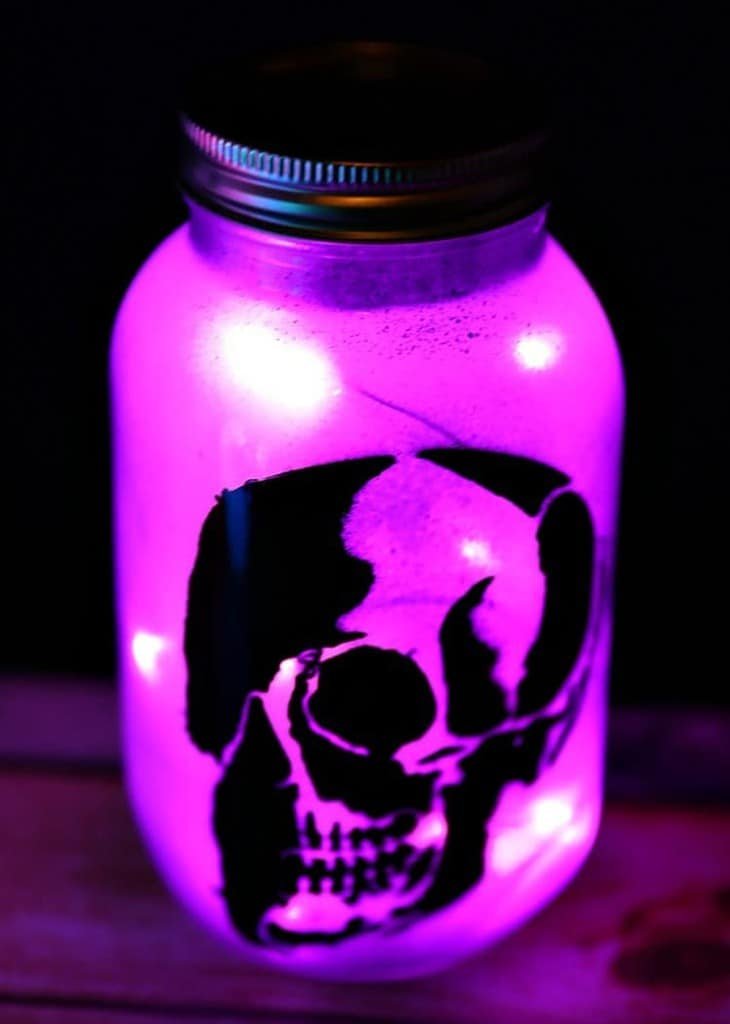 DIY Day of the Dead Mason Jar Lanterns 17 DIY Day of the Dead Mason Jar Lanterns