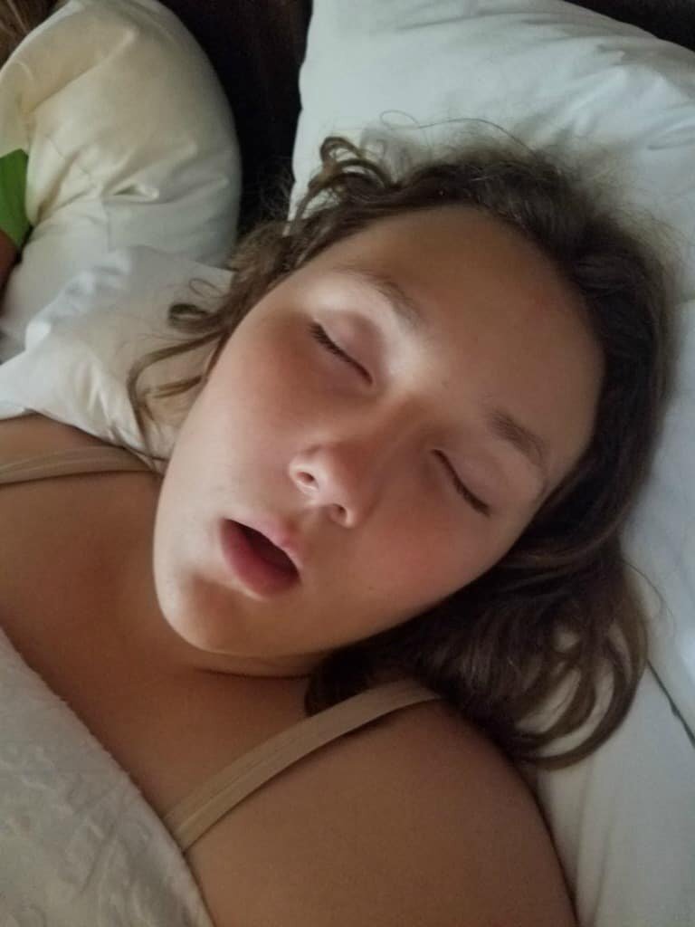 vayda worden sleeping in San Antonio (jenn brockman kids)