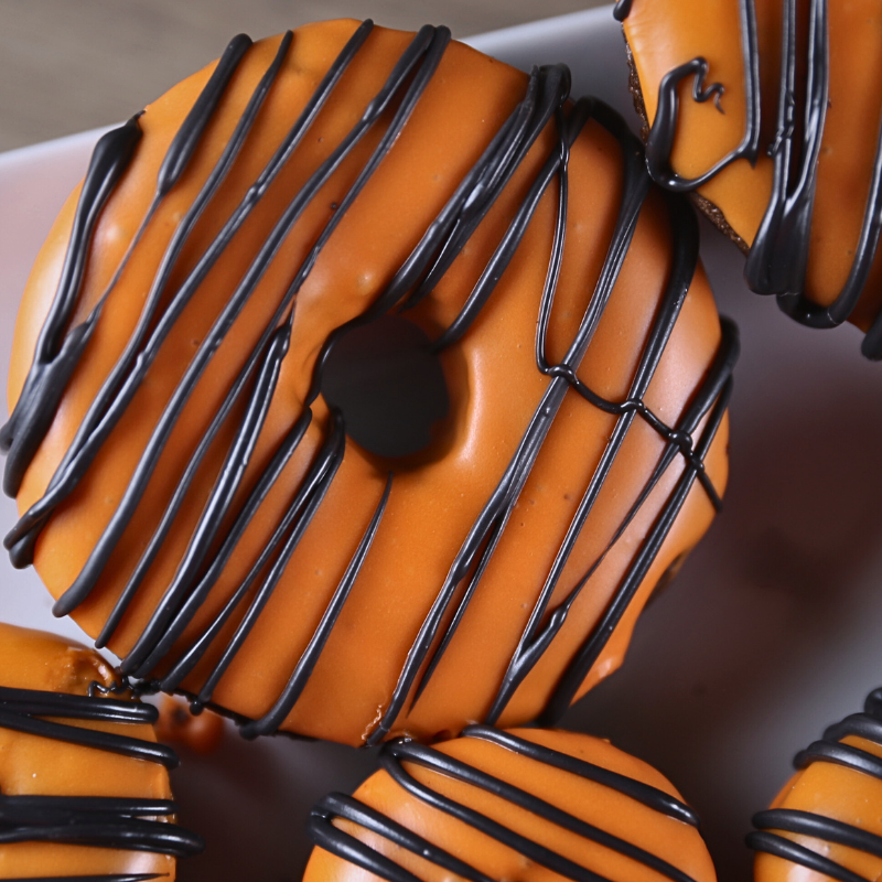 DIY Halloween Dessert Cake Mix Donuts for an Easy Scary Treat 11 DIY Halloween Dessert Cake Mix Donuts for an Easy Scary Treat