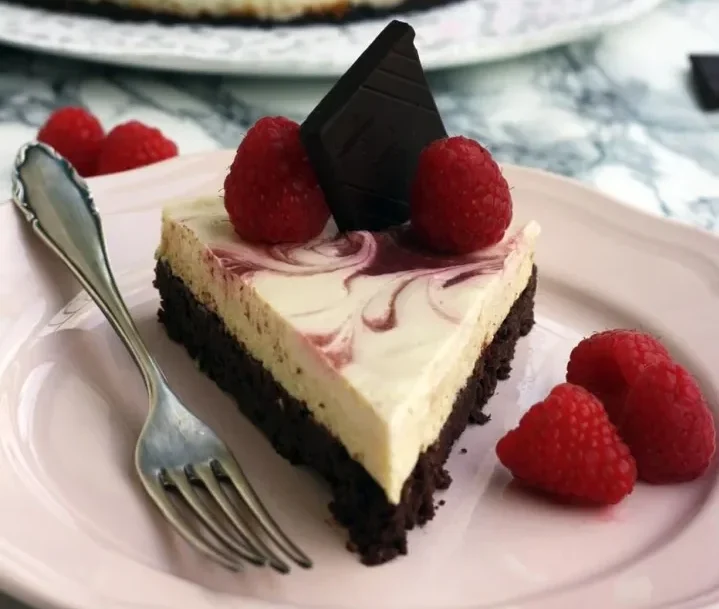 Droolworthy Valentine's Day Cake Recipes 20 Healthy Brownie Cheesecake