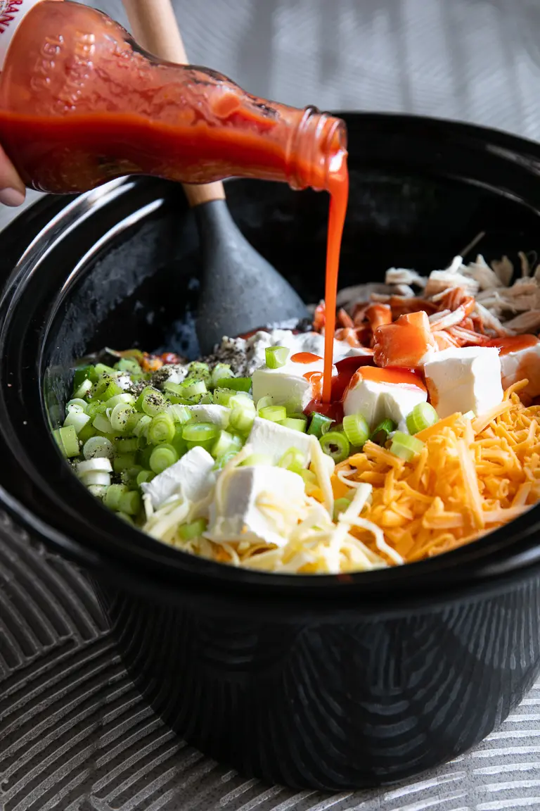 Crock Pot Buffalo Chicken Dip