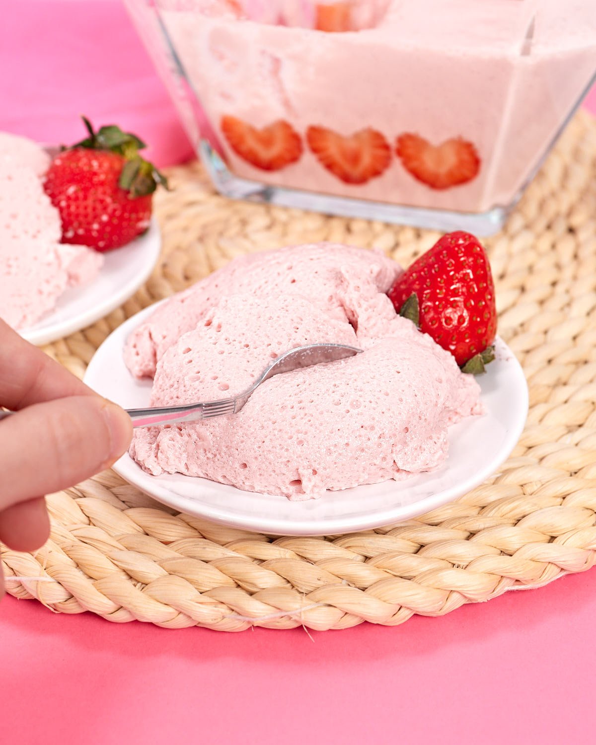 Easter Dessert Recipes and Ideas You Don't Want to Miss 20 Strawberry Evaporated Milk Jello Slice jellojoy
