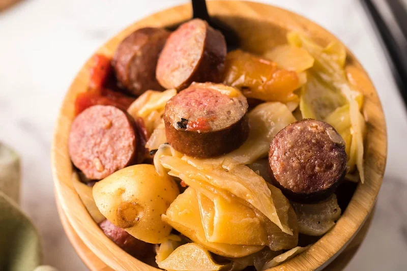 Easy Slow Cooker Kielbasa, Cabbage and Potatoes