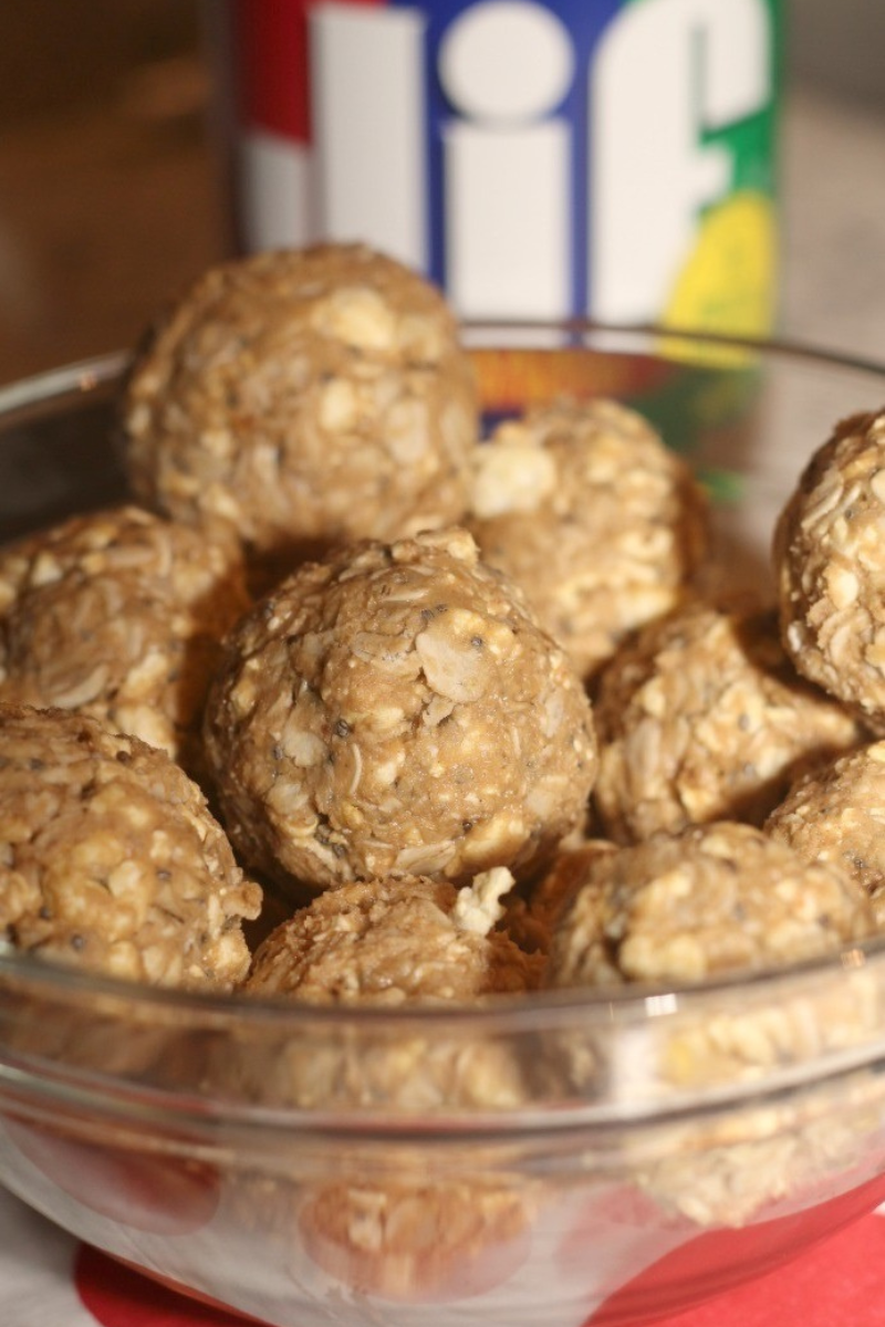 No Bake Peanut Butter Balls with Chia Seed