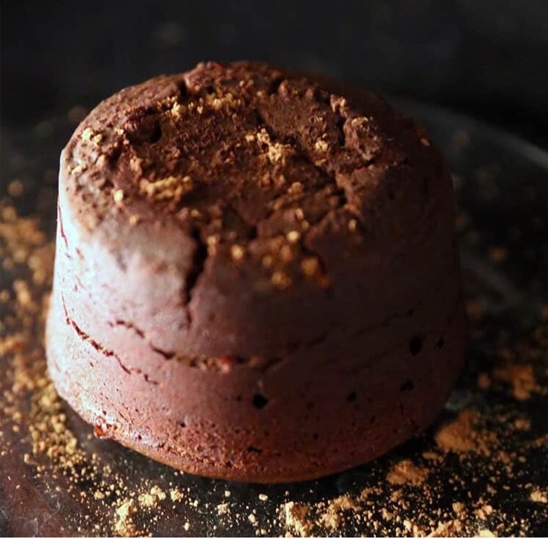 Peanut Butter Chocolate Molten Lava Cakes