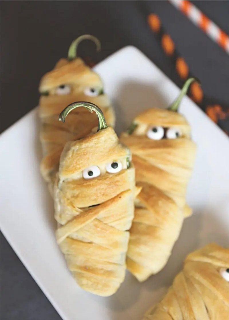 Super Duper Halloween Mummy Jalapeno Poppers with Lit'l Smokies 14 Halloween Mummy Jalapeno Poppers