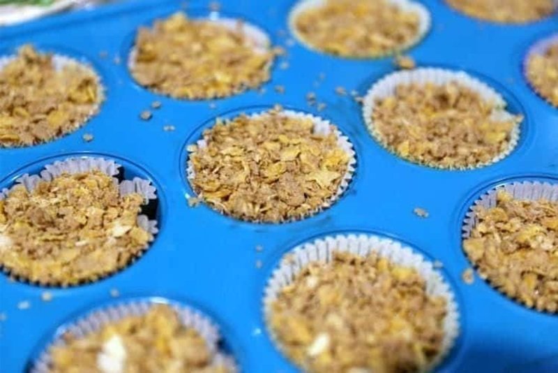 muffins in pan before going into the oven