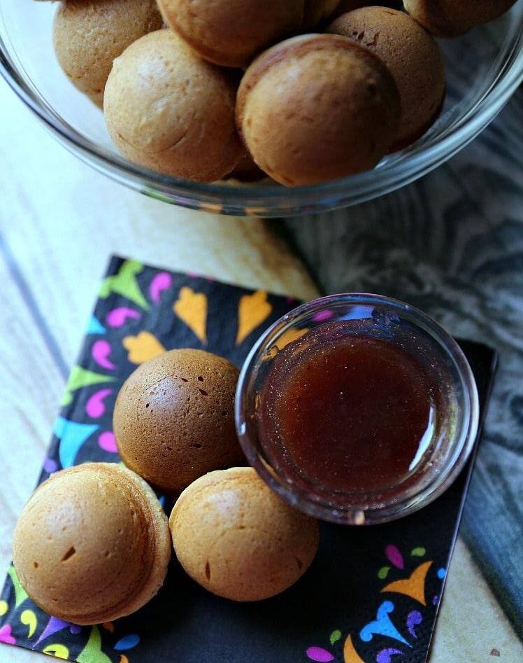Baked Peanut Butter & Jelly Donut Holes 10 Baked Peanut Butter & Jelly Donut Holes