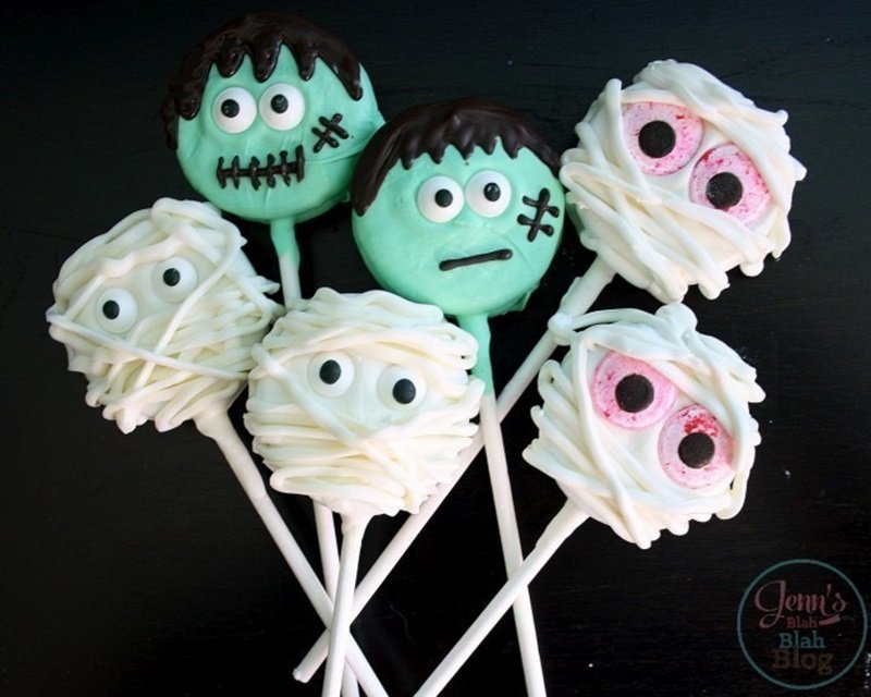 Mummy & Frankenstein Oreo Cookie Pops 10 Mummy & Frankenstein Oreo Cookie Pops