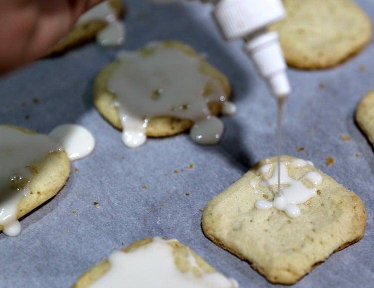 Melting Snowman Chewy Sugar Christmas Cookie 12 Melting Snowman Chewy Sugar Christmas Cookie