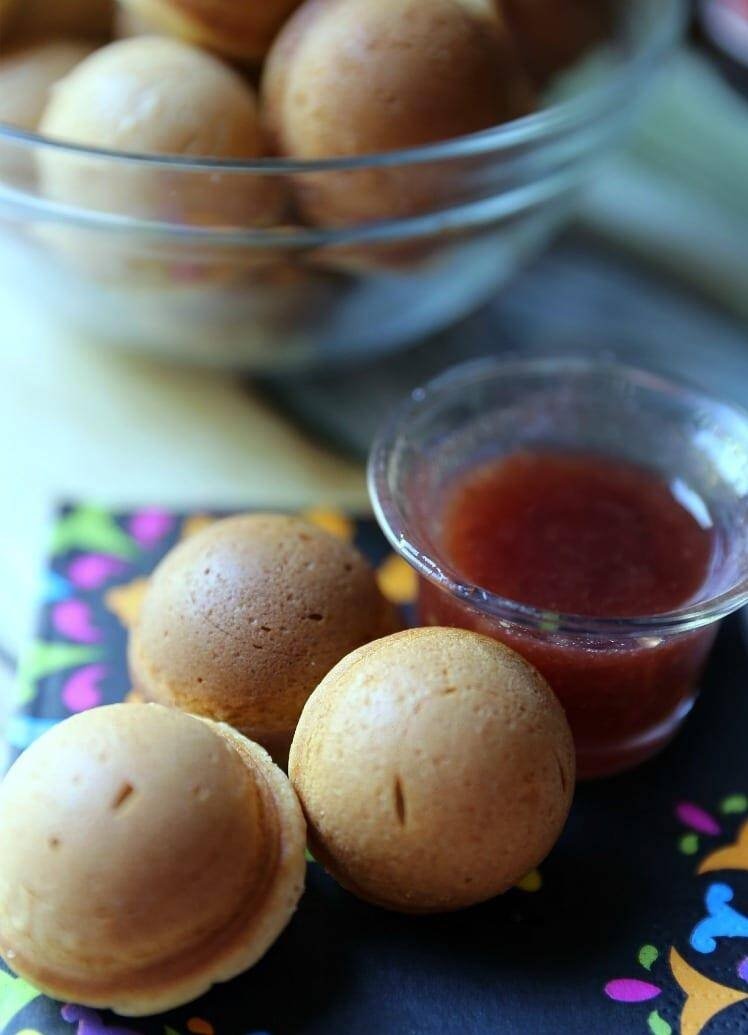 Baked Peanut Butter & Jelly Donut Holes 11 Baked Peanut Butter & Jelly Donut Holes