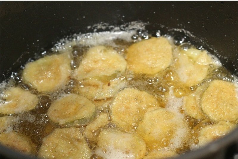 How To Make Tasty Fried Pickles 17 frying sliced pickles