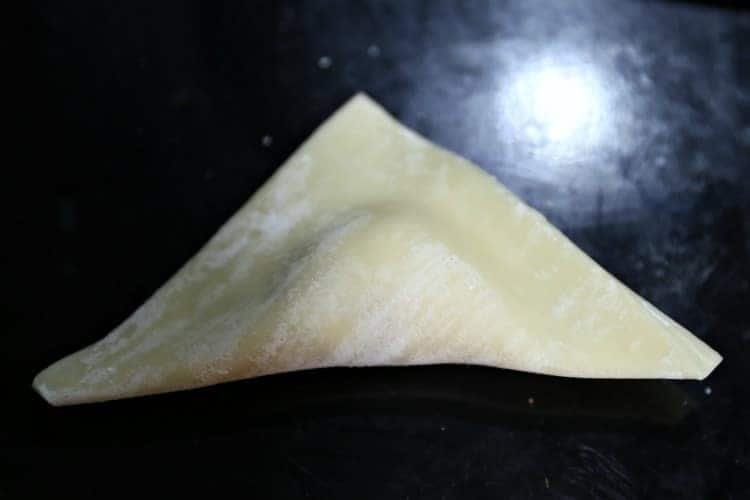 Strawberry Jalapeño Cream Cheese Wontons 13 wonton folded in half