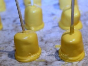 Easy to Make Minions Brownies Recipe 22 DIY Easy Minions Brownies Recipe