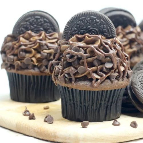 Chocolate Chip Oreo Cupcakes 11 Chocolate Chip Oreo Cupcakes