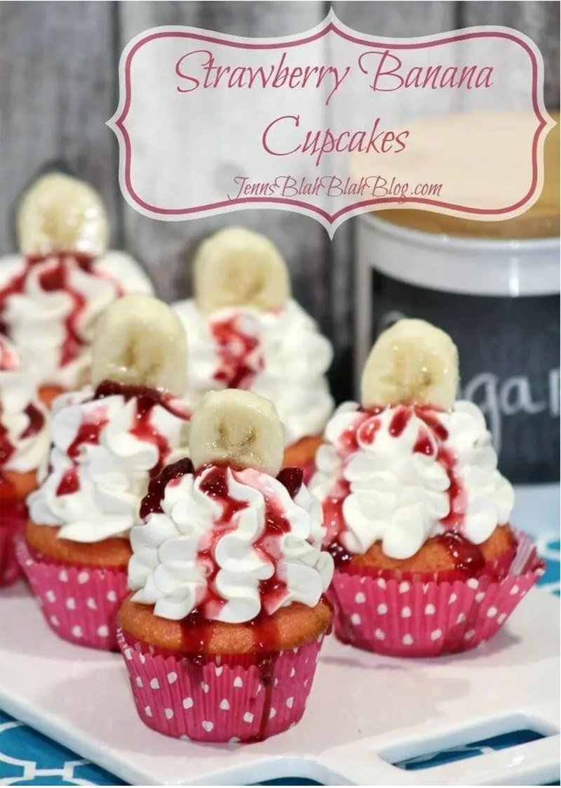 Strawberry Banana Cupcakes 11 Strawberry Banana Cupcakes