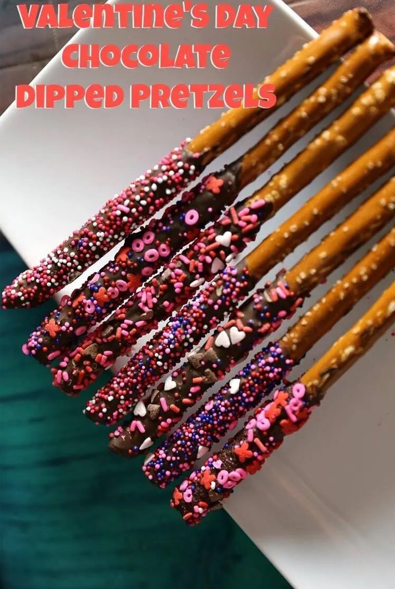 Valentine’s Day Chocolate Pretzels 10 Valentine's Day Chocolate Dipped Pretzels