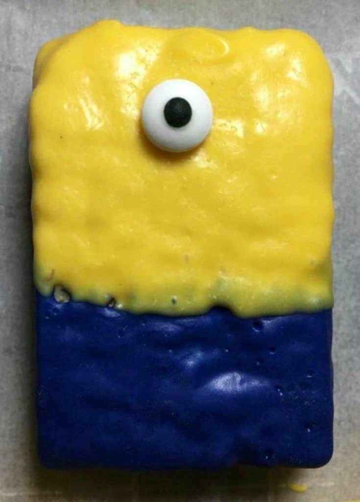 Easy Minions Rice Krispy Treats 14 edible eye on rice yellow and blue treat