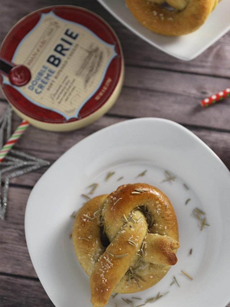 Delicious Homemade Soft Pretzels Stuffed with Brie Cheese 10 Homemade Soft Pretzels Stuffed with Brie Cheese