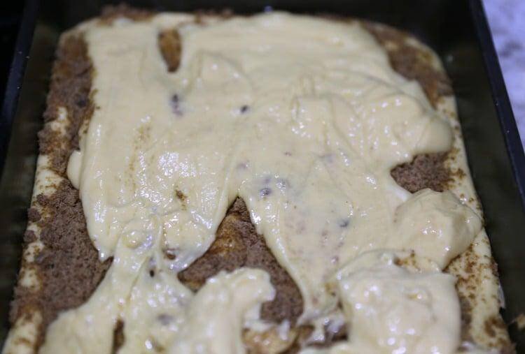 How To Make a Delicious Honey Bun Cake 14 Honey Bun Cake