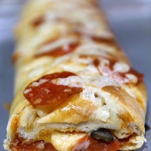 Quick and Easy Pepperoni Pizza Braid 16 Pepperoni Pizza Braid