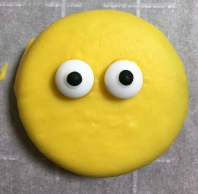 The Coolest Minions Oreo Cookies 12 minions oreo cookies