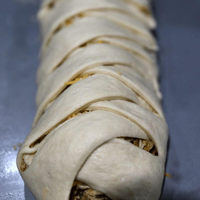 Easy Green Chili Chicken Taco Braid 17 stuffed and wrapped taco braid