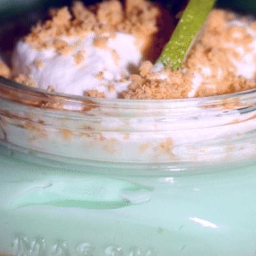 Easy & Delish Mason Jar Key Lime Pies 16 Mason Jar Key Lime Pie