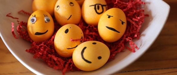 How to color Easter eggs with food coloring