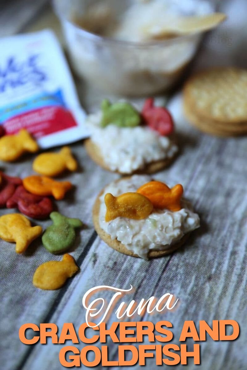 Lunch Box Ideas: Tuna Crackers and Goldfish