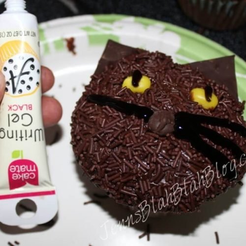 Halloween Black Cat Chocolate Cupcakes