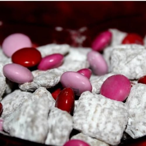 Valentine’s Day Muddy Buddies 20 Valentine’s Day Muddy Buddies