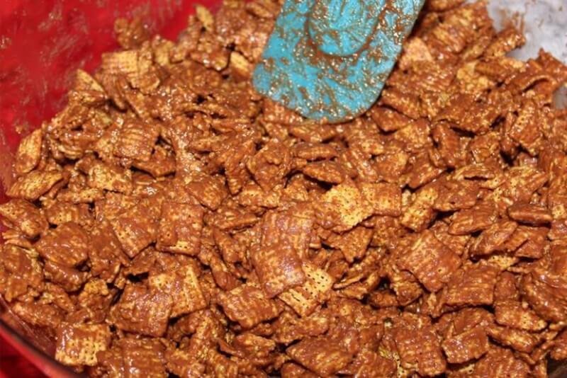 Valentine’s Day Muddy Buddies 14 cereal with chocolate on it