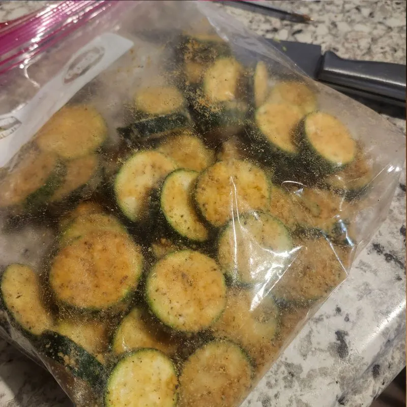 parmesan zucchini in baggie